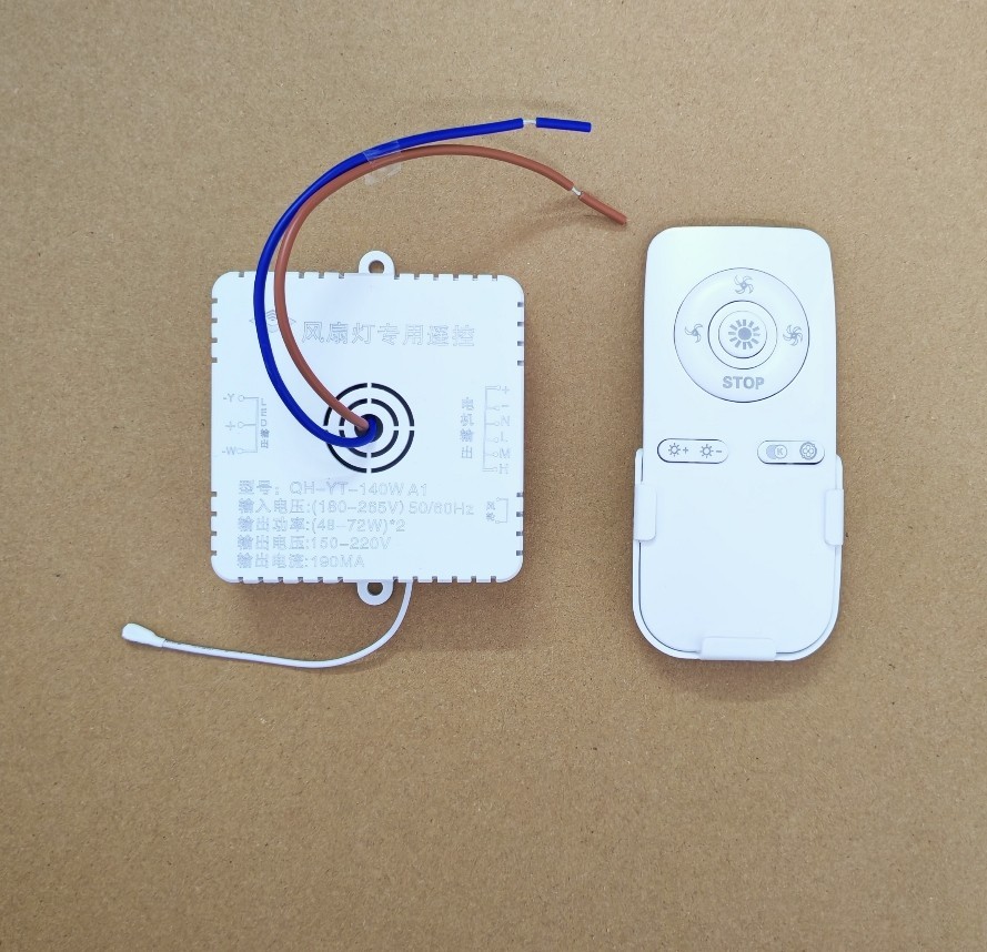 Ceiling Fan Remote Control 2.4G Transmission Frequency 20 Meter Remote Range