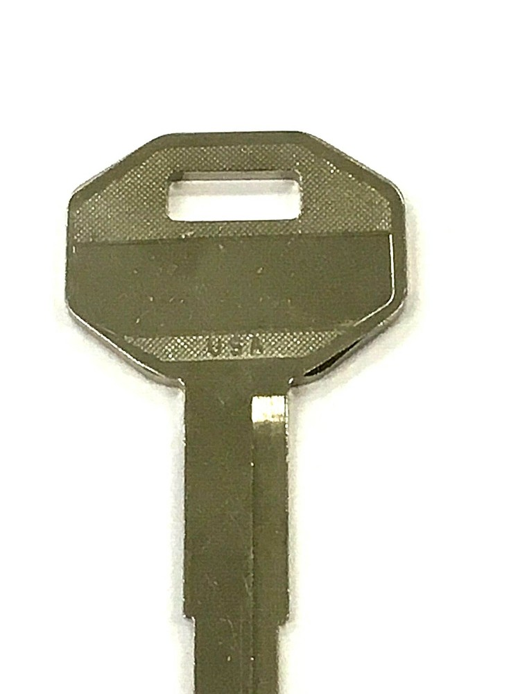 1 Daewoo excavators Construction Equipment X121 DC3 Key Blank