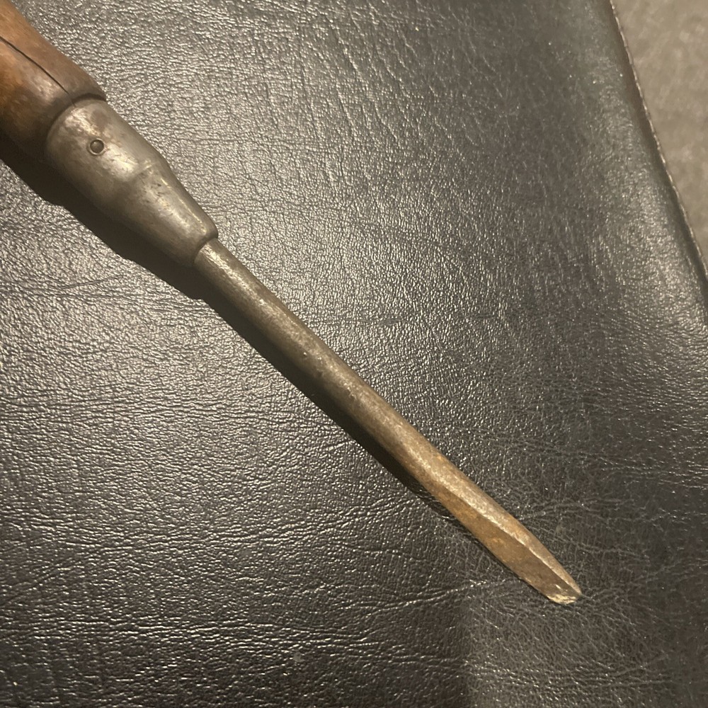 Primitive Screw Driver