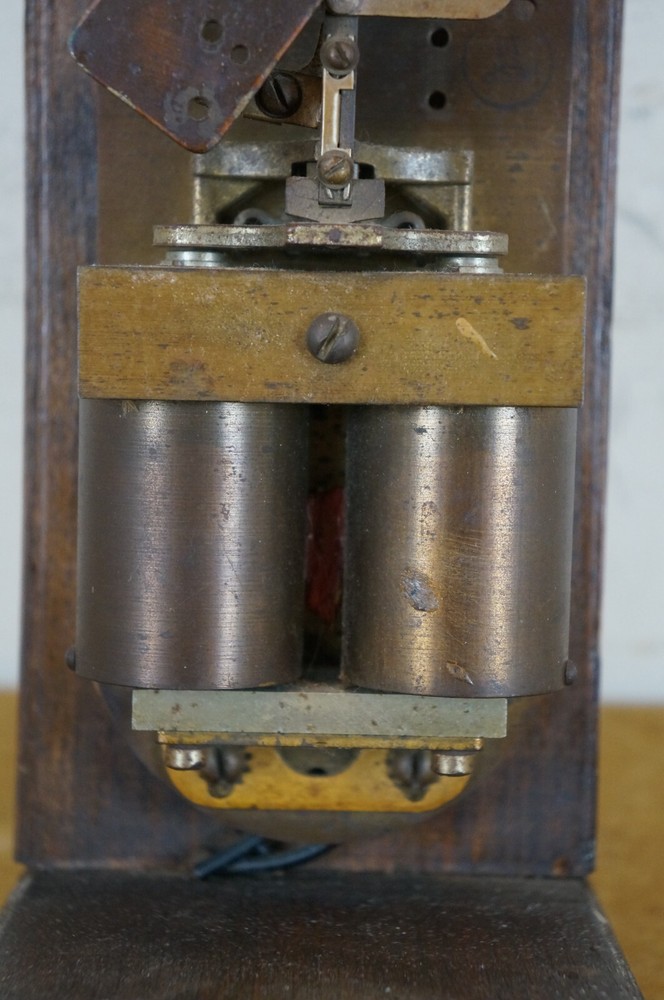 Electromagnetic Telephone Clock Device Mechanism Steampunk Display 10"