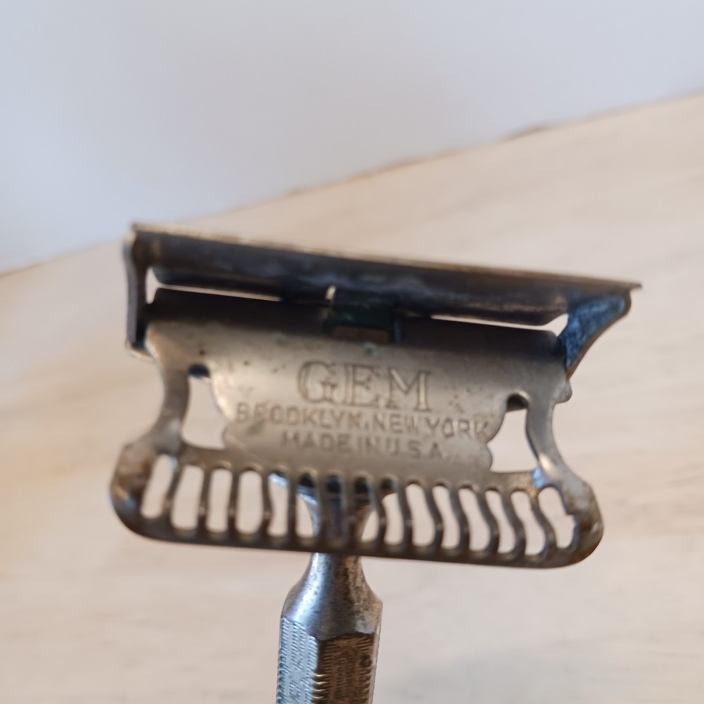 Antique Gem Single Art Deco Handle Blade Safety Razor