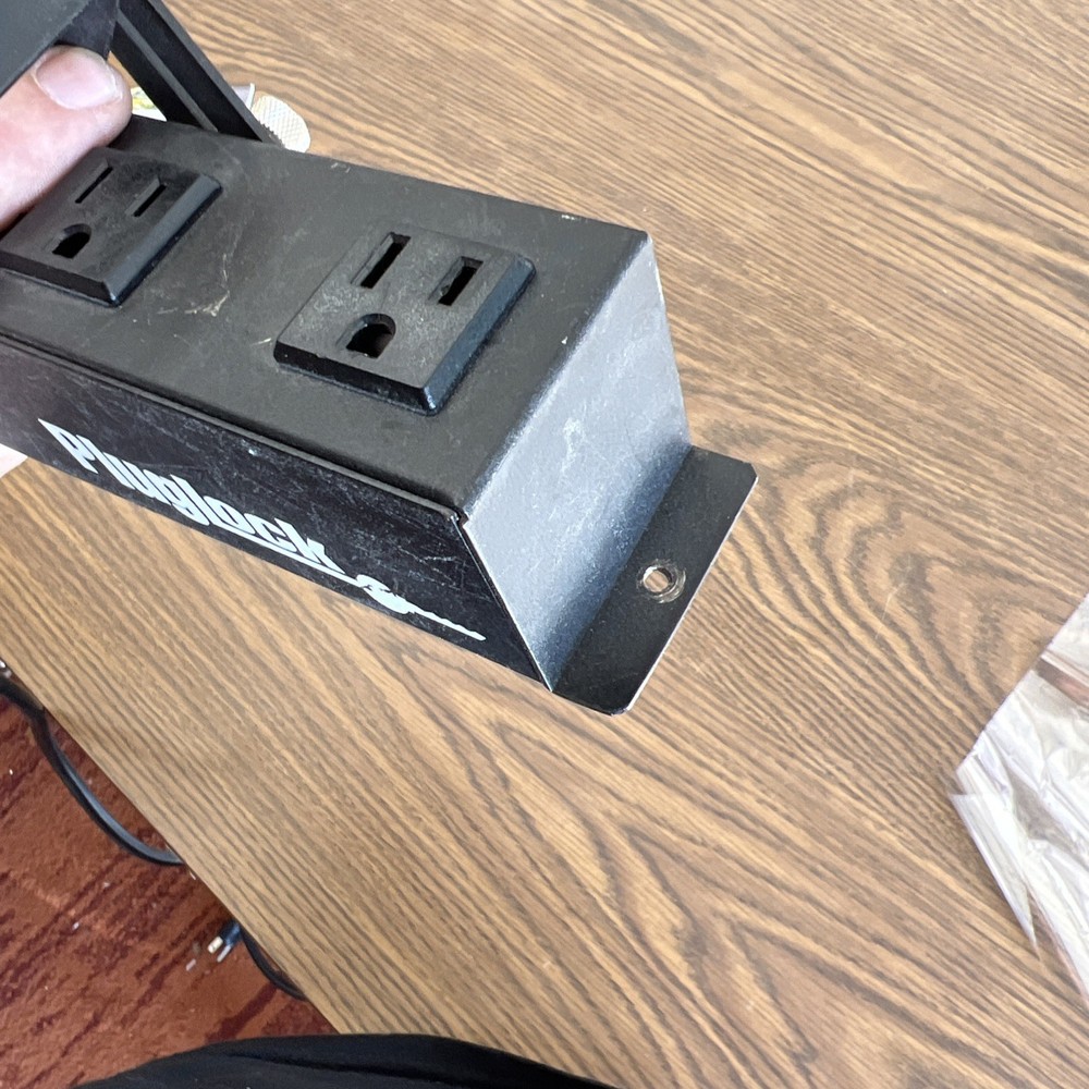 Furman Plug lock 5 Channel used working