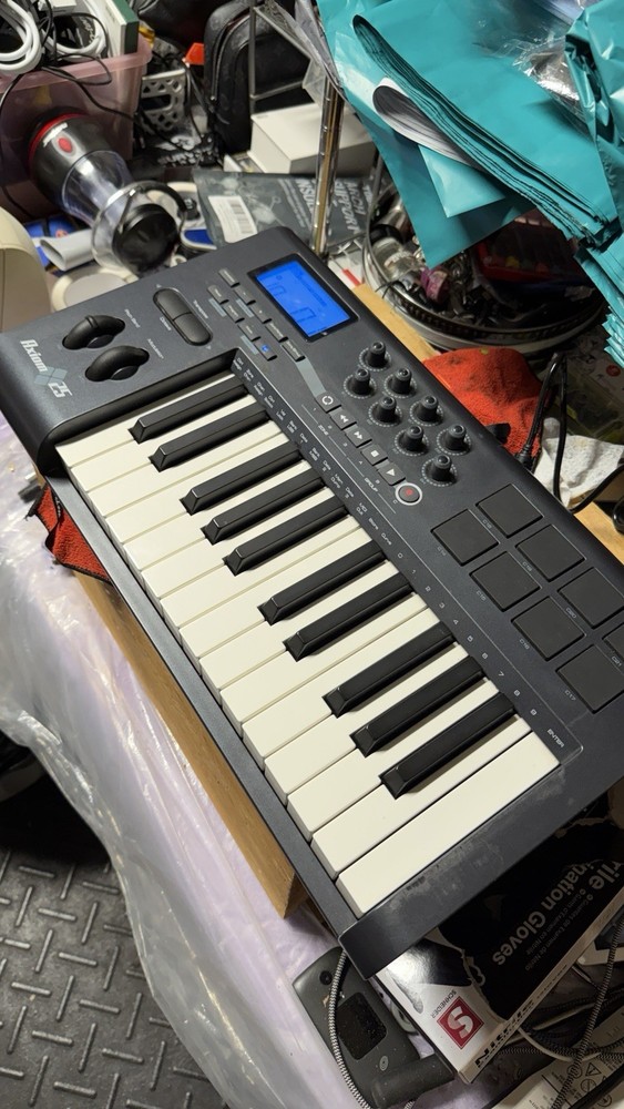 M-Audio Axiom 25 USB MIDI Keyboard Controller Partially Tested
