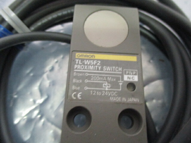 Omron T2-W5F1 Proximity Switch, Sensor, 451706