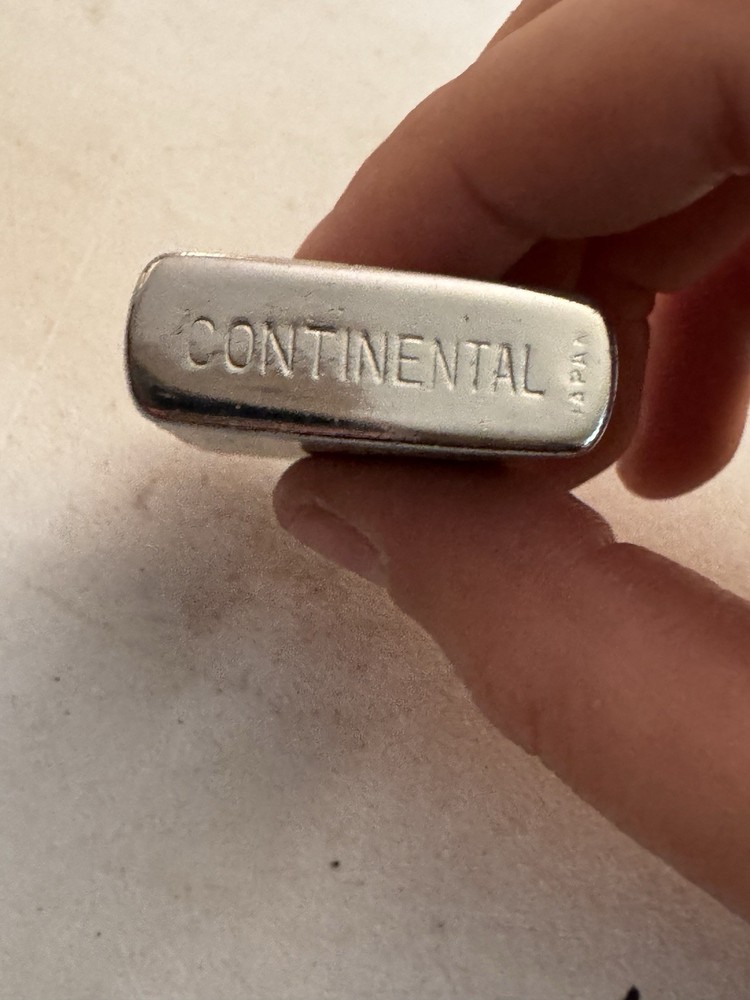 Vintage Hamilton House - Continental Lighter b16