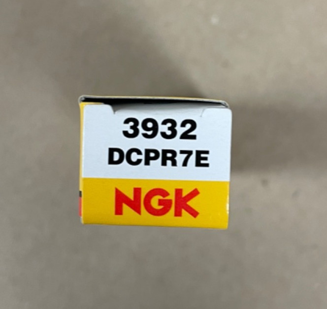 New NGK DCPR7E 3932 Spark Plug