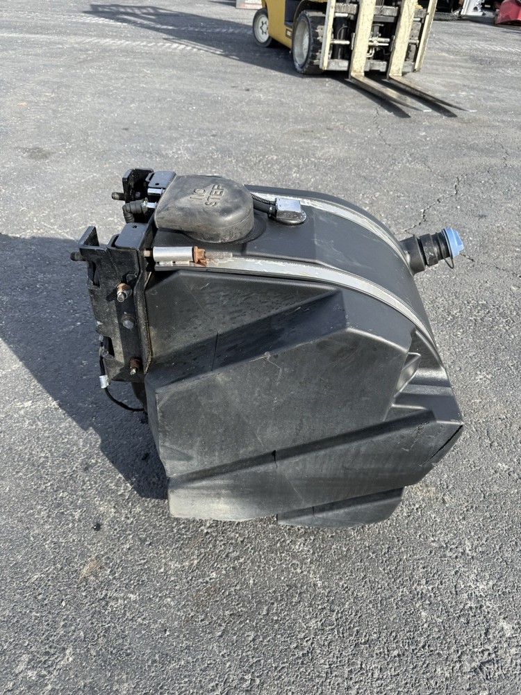 2019 Peterbilt 579 DEF TANK COMPLETE ASSEMBLY ,PUMP/HEADER/HARNESS