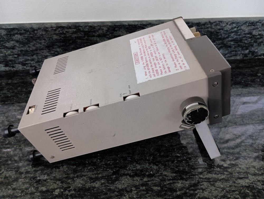 Hitachi V-059B Oscilloscope - Powers Up / Untested - No battery pack