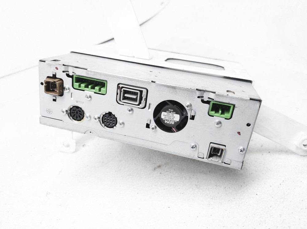 2005-2007 Volvo V70 Trunk Navigation Control Unit Module Dvd Rear Disc Player