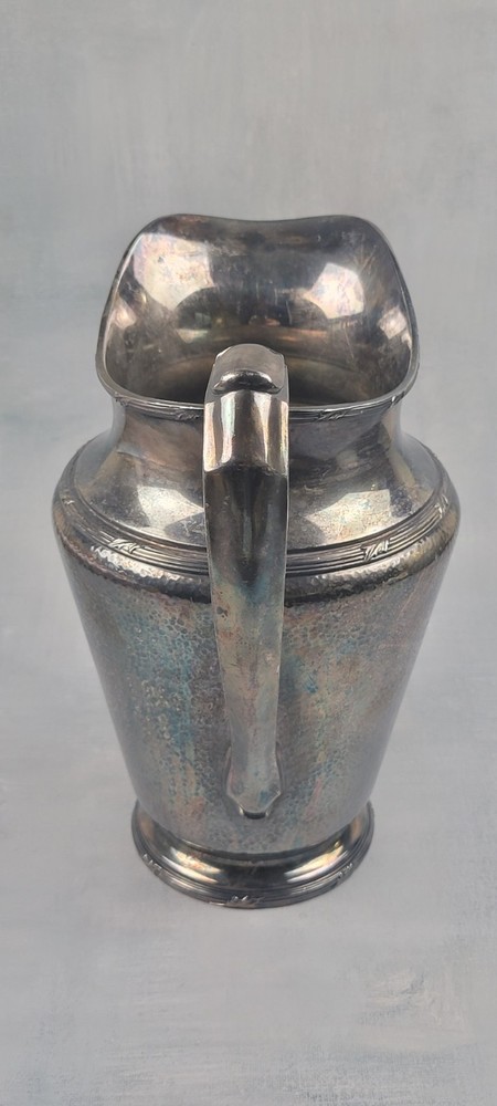 Vtg Silverplate 1928 Reed & Barton Water Pitcher Jug Hammered Pattern 5585