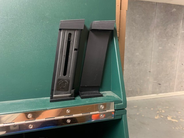 Magnetic gunbox mount for Nelson Conversion plastic magazines