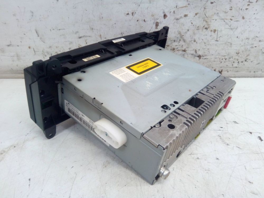 Radio/CD Changer Combination *CODE Not Available. Suitable for Mercedes-Benz