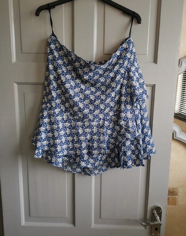 Flowery Short Skirt
