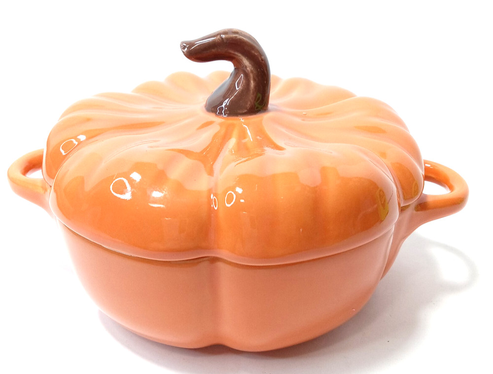 Small Pumpkin Shape Bakeware Lid and Handles