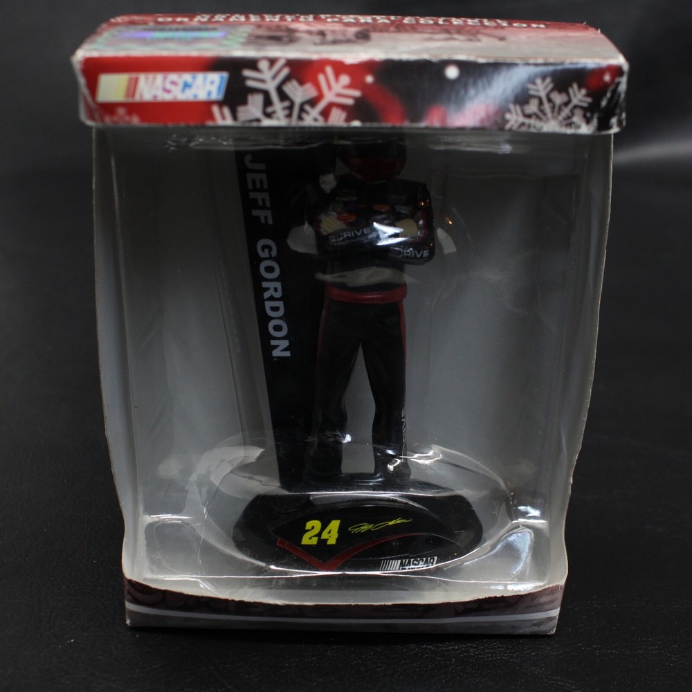 2011 JEFF GORDON #24 NASCAR Driver Ornament