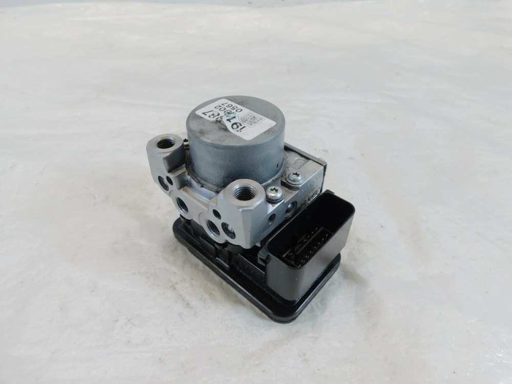 Indian Chief Chieftain Roadmaster & Springfield ABS Line Pump Module Assembly