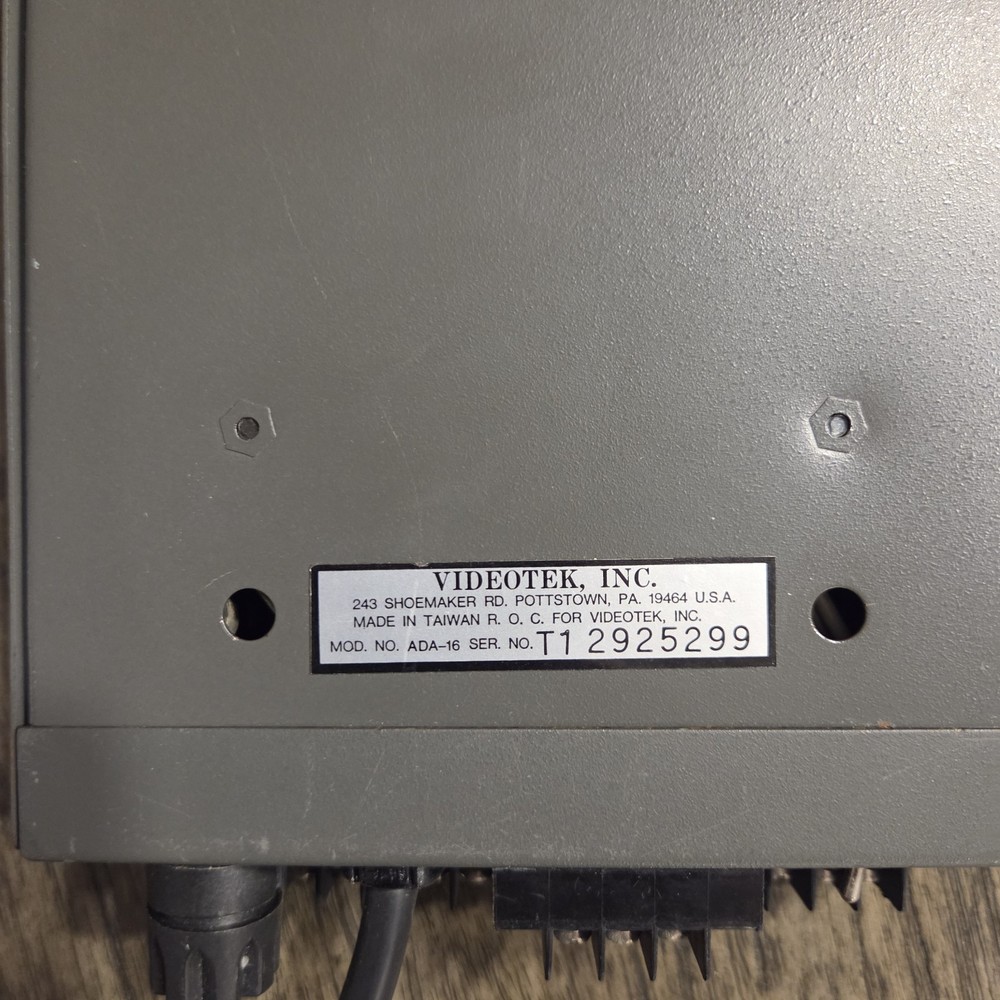 Videotek VDA-16 Video Distribution Amplifier