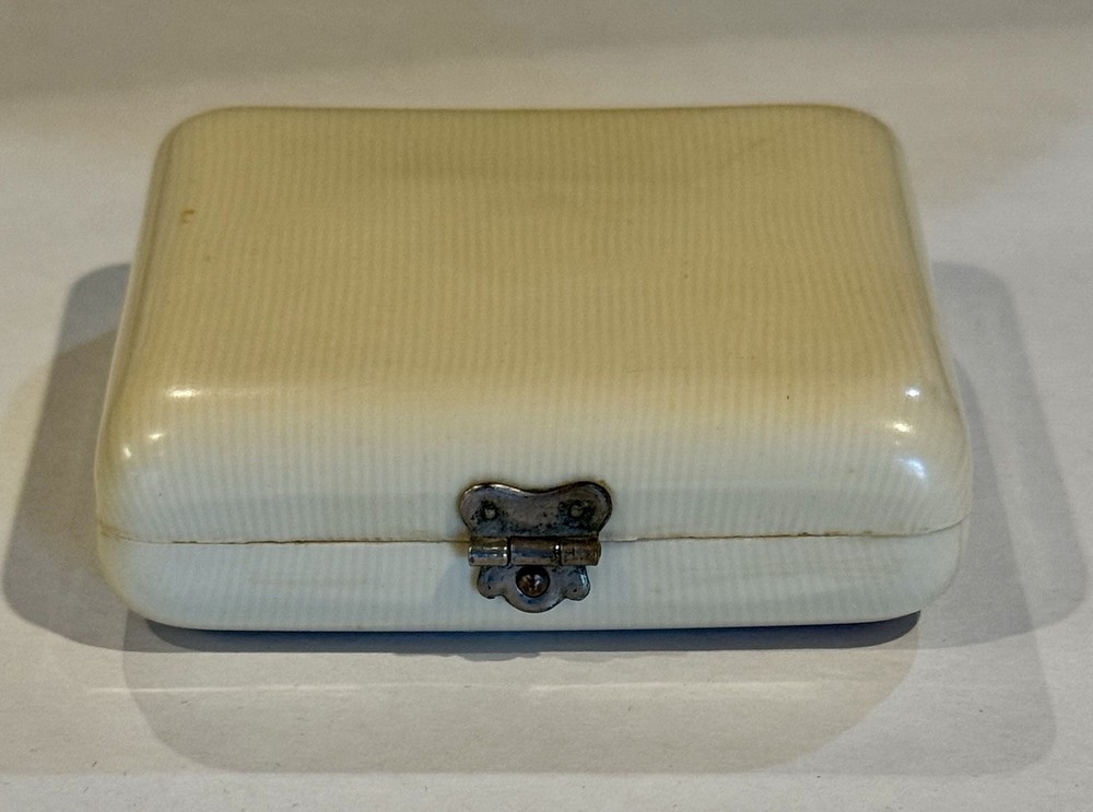 Vintage Ever-Ready Metal Safety Razor Kit