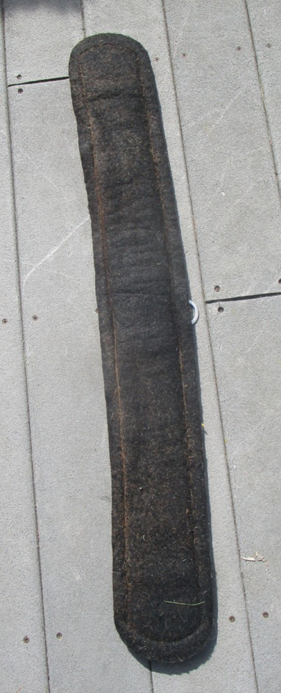 34" WEAVER BLACK FELT WESTERN CINCH