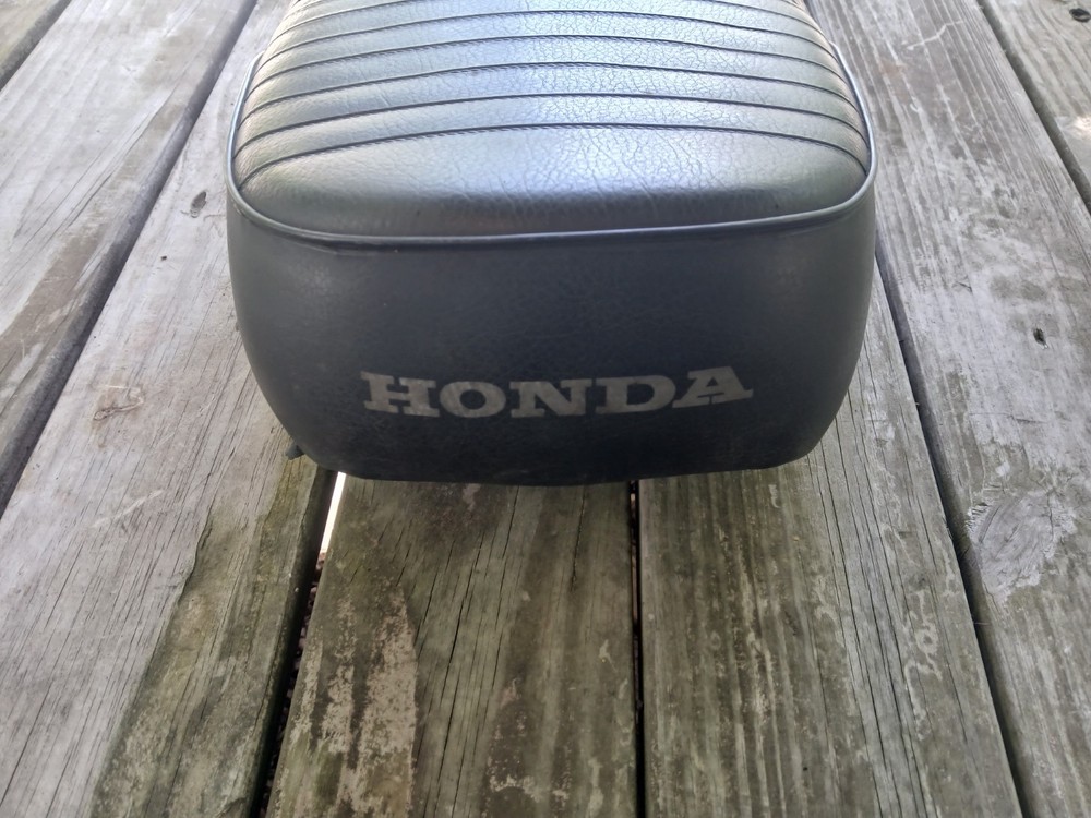 1972 Honda cl 450 scrambler Seat