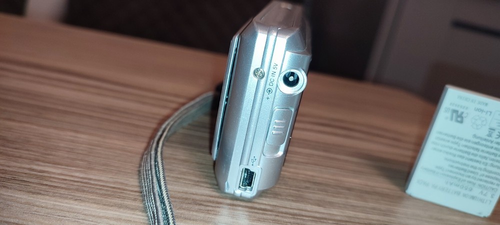 Premier DS-5080 5.0MP Compact Digital Camera Silver