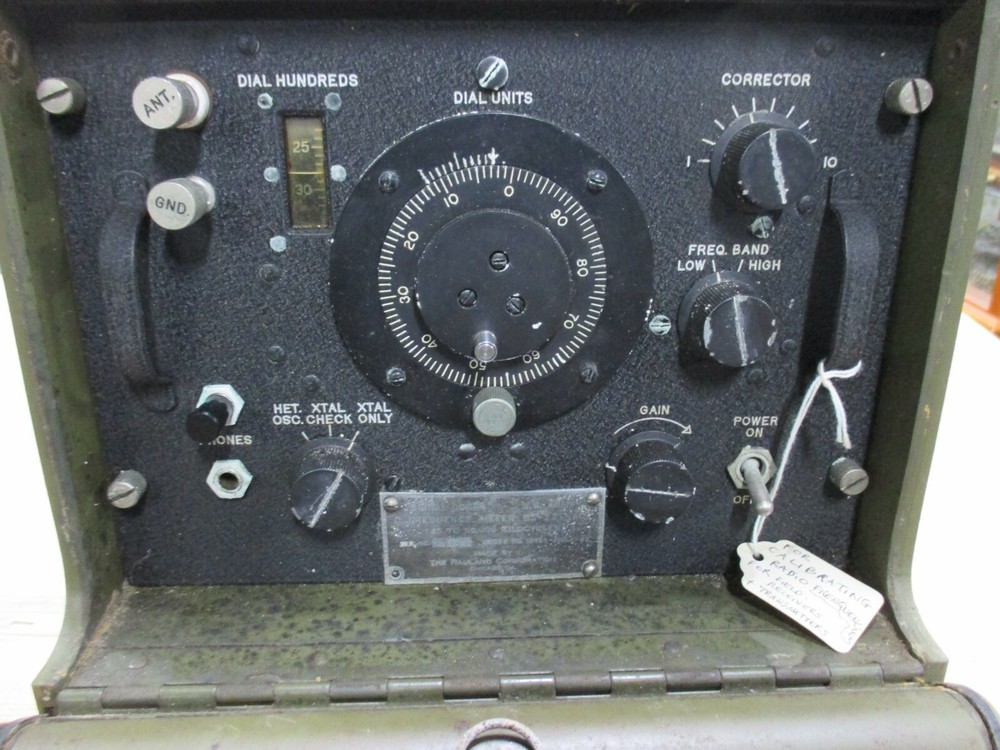 FREQUENCY METER BC - 221 - AC, MILITARY SURPLUS