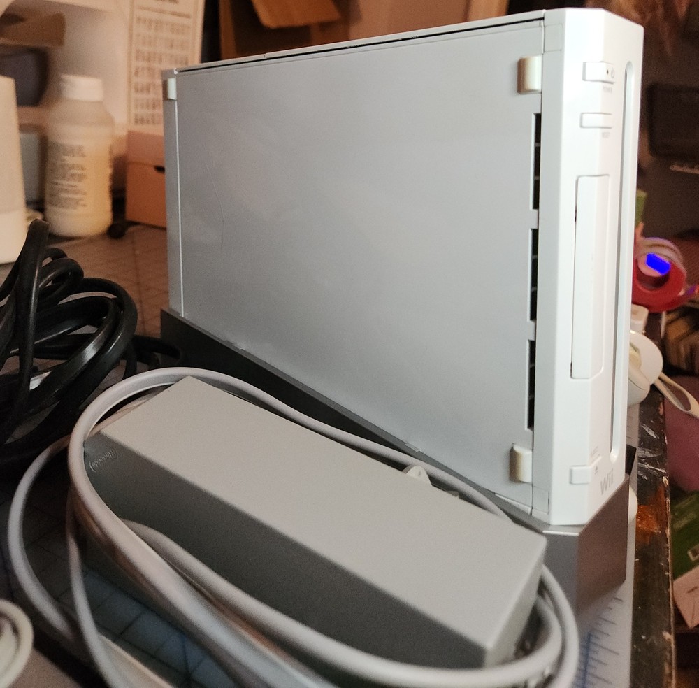 Nintendo Wii Original Console Bundle WORKING + TESTED (With Accessories)