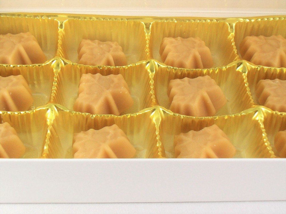 Pure Maple Candy, 12 piece Gift Box - Made only with Pure Maple Syrup