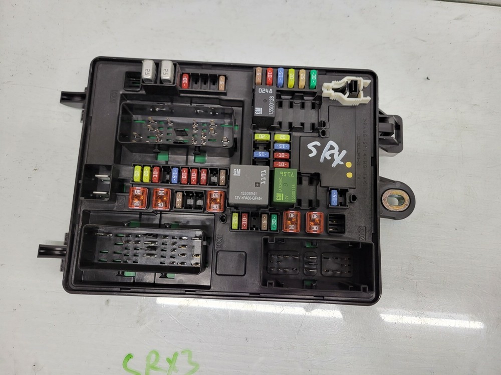 2010-2012 Cadillac SRX Fuse Box Junction Relay Oem
