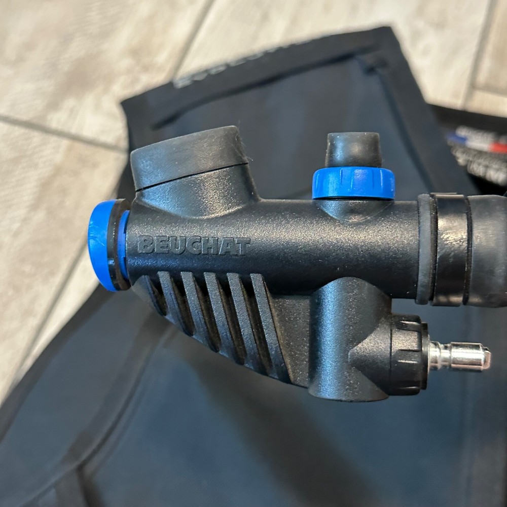 Beuchat Master Lift Equalizer Size M Buoyancy Compensator CLEAN!