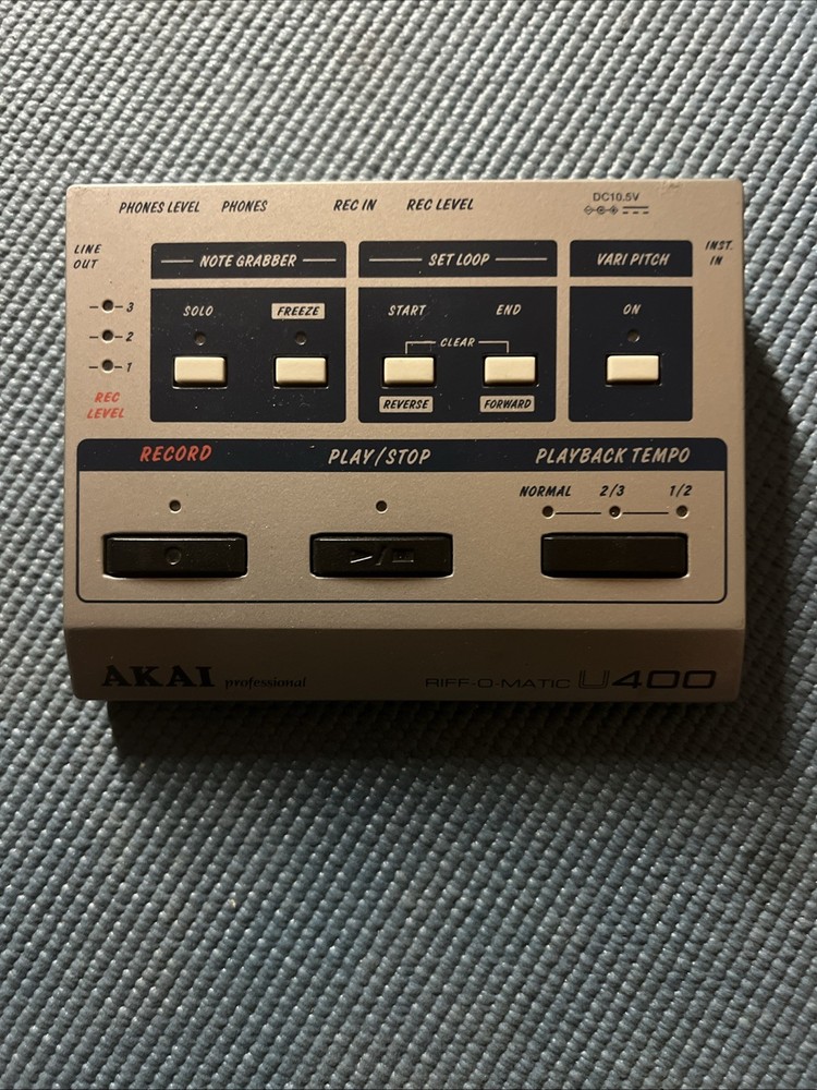 Akai U400 Riff-O-Matic Variable Tempo Phrase Lo-Fi Sampler