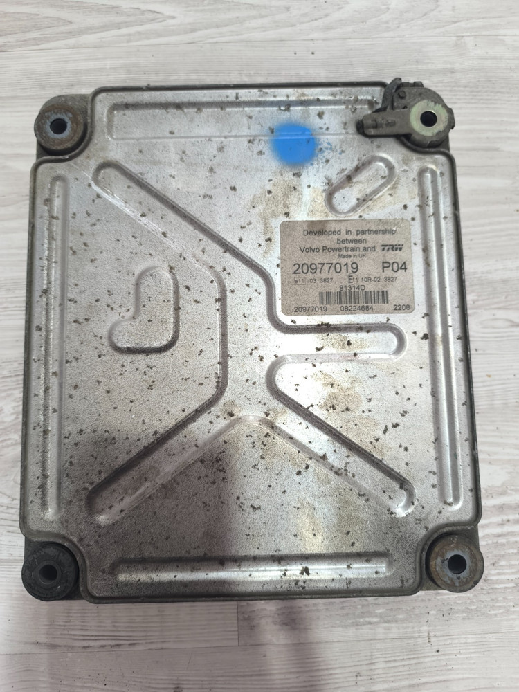 VOLVO RENAULT ENGINE CONTROL UNIT NO. 20977019