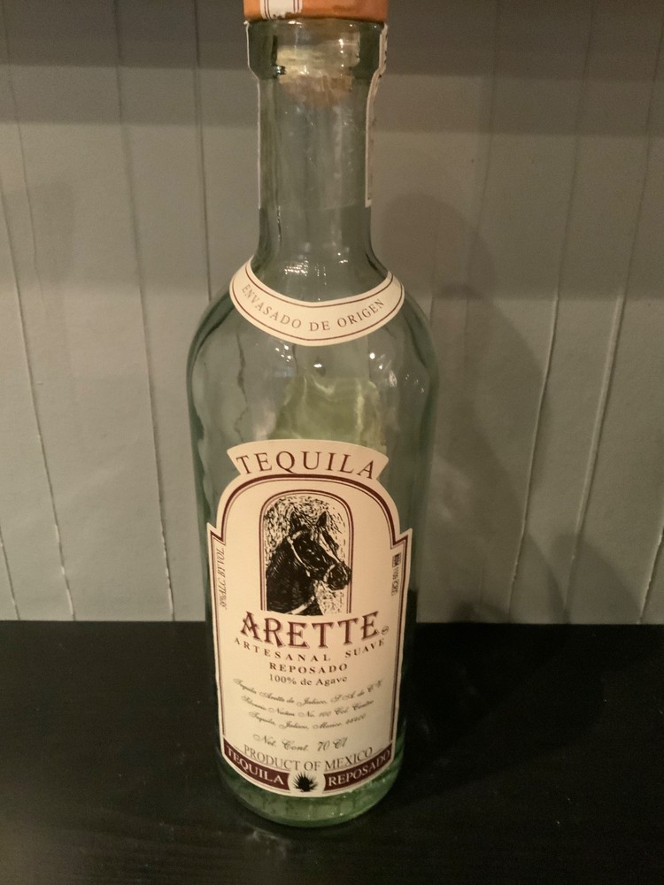 Arette reposado emoty tequila bottle 70 cl