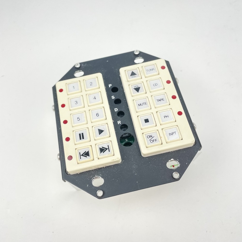 Xantech Model 730-00 Smart Pad Wall Audio Control Cream USED