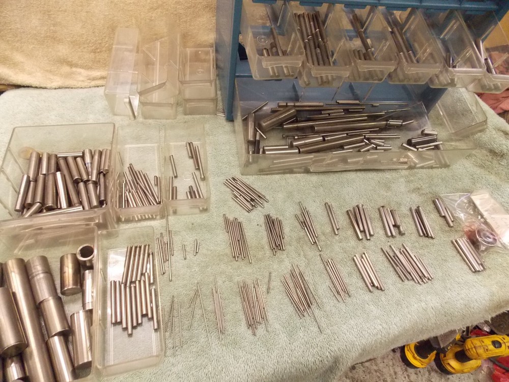 200 Plastic Injection Mold Ejector Pins Alignment Leader Tool Room Machinist