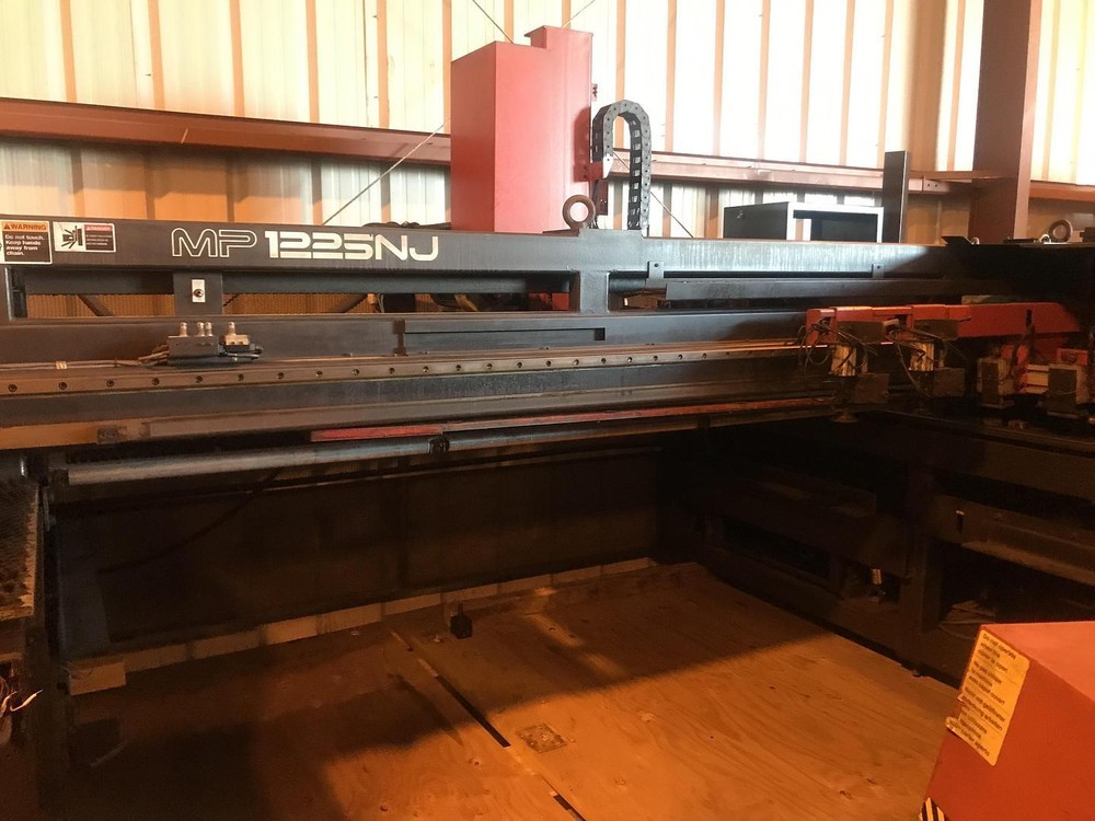 2000 Amada MP-1225NJ Loader