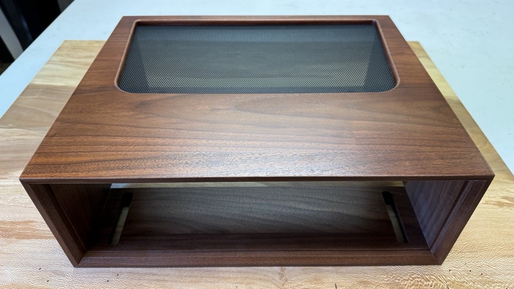 Marantz WC-22 | Side Cutouts | Solid Walnut| Fits most 22/44 SERIES (Pre-Order)