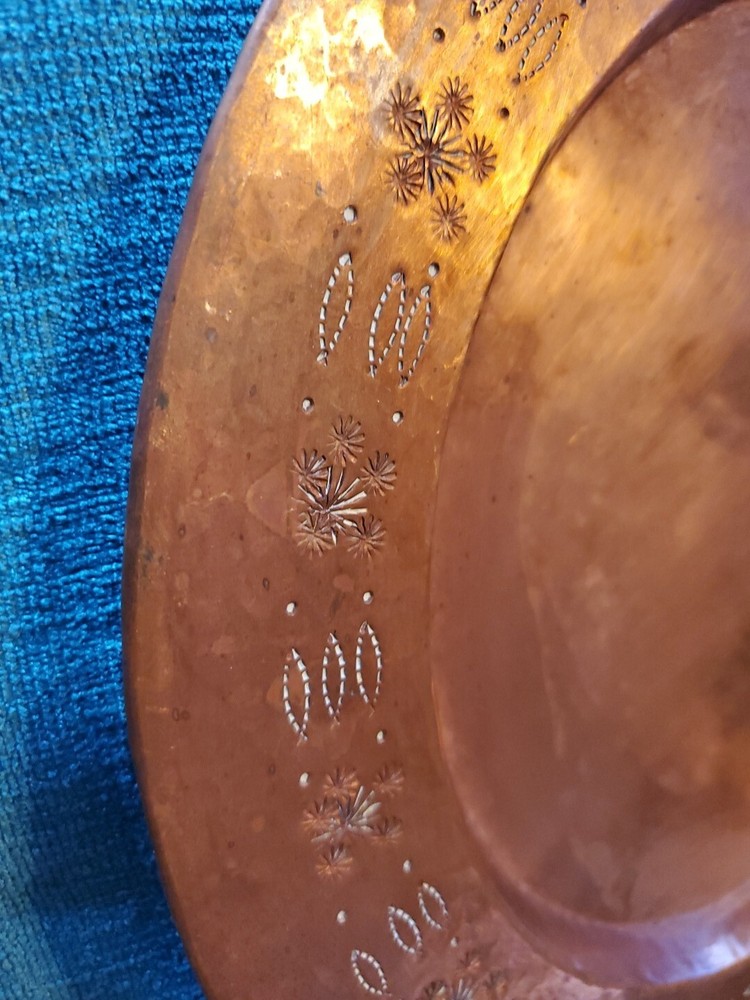 Vintage Copper Plate Hand Hammered Decor Edge Pattern Design Beautiful