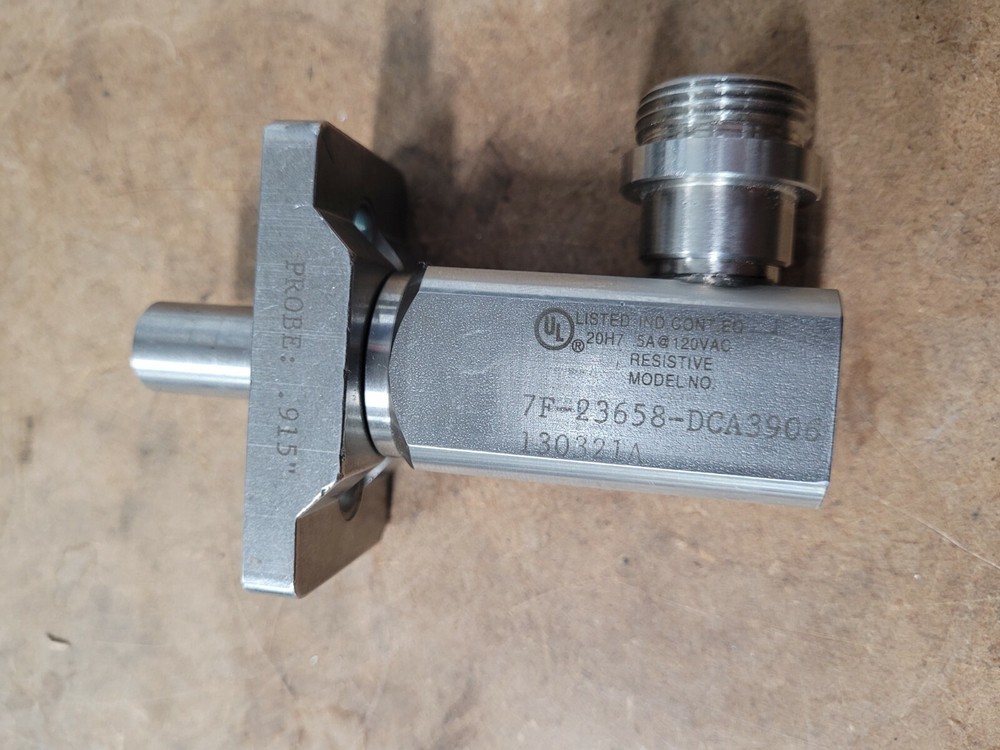 GO SWITCH 7F-23658-DCA3906 120vac