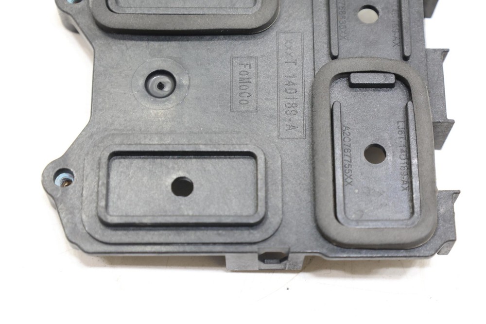 2015 - 2023 FORD MUSTANG REAR LEFT BLIND SPOT RADAR SENSOR MODULE BRACKET OEM