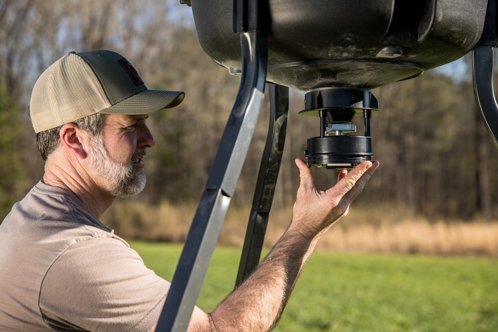 Deer Feeder Kit with Quicklock Adapter, Digital Timer, Bluetooth Connectivity