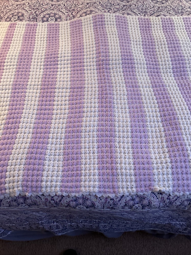 Double Crotchet Afghan Throw Lilac & White