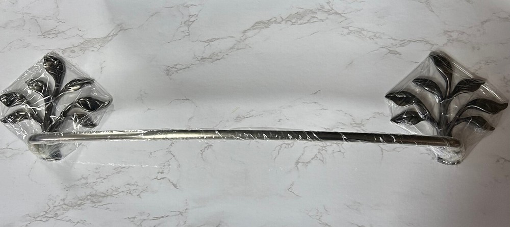Augustine 18" Towel Bar Pewter