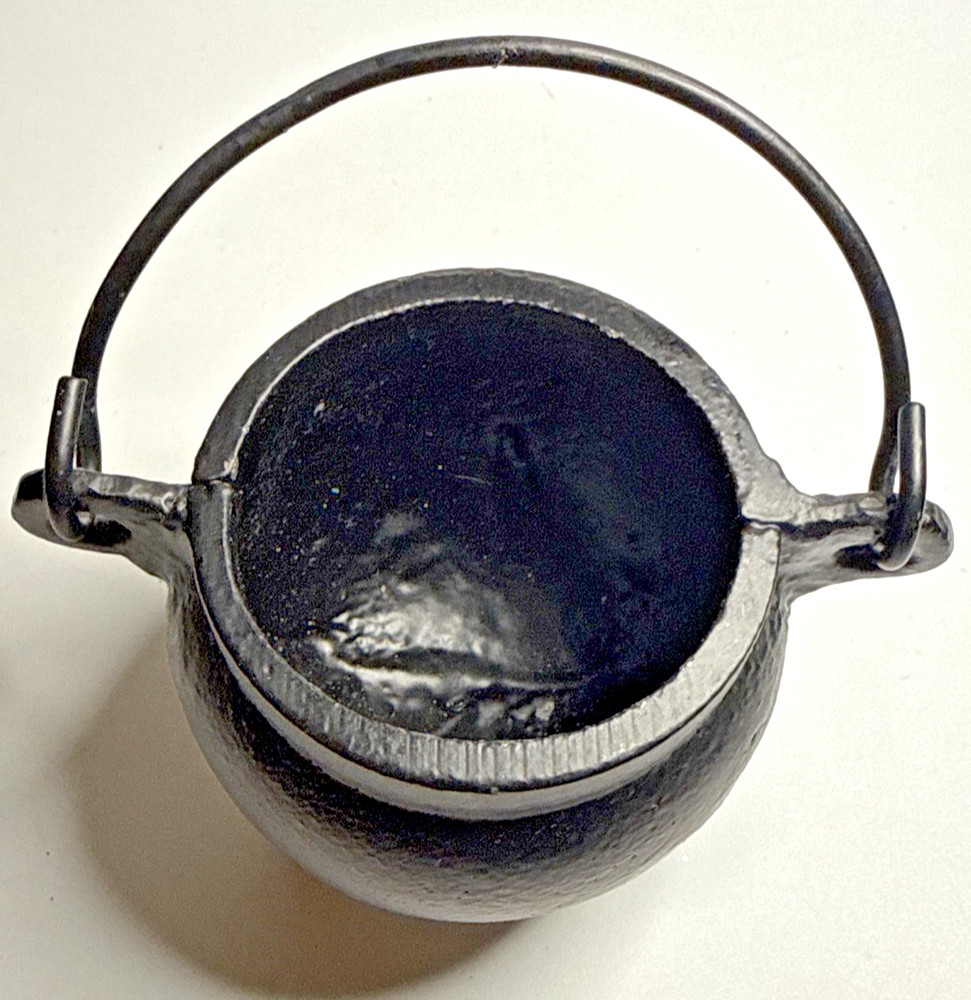Vintage Cast Iron Mini Cauldron W/Lid & Handle 3.5” Tall 3 Legs