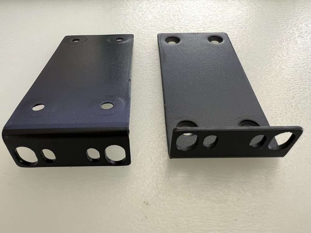 RACK MOUNT EAR BRACKETS 1U/NEW