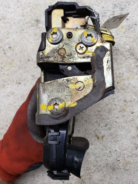 2005 TC SCION Keys/Latches/Locks 217516
