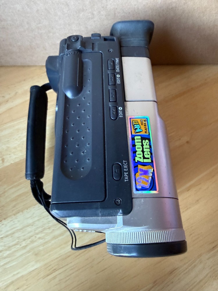 Samsung Camcorder VP-W60 - Untested