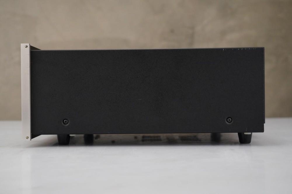 McIntosh MC300 Solid State 300W Power Amplifier Serviced #48192