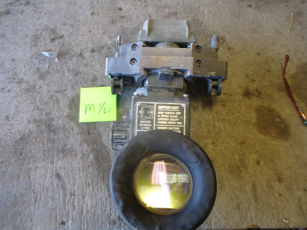Used AN/VVS-2 Viewer, Drivers NV for Periscope Postion, Works, Internal Crack