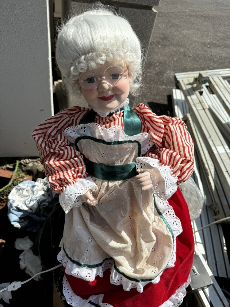 Haunted Doll Mrs Claus